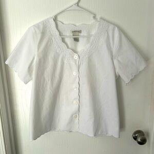 Shirt sale bundle and save-Orvis ladies lace button up blouse-white size Medium